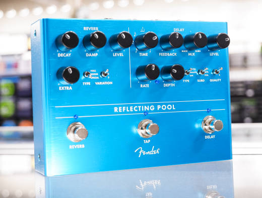 Fender Reflecting Pool Delay/Reverb | Long & McQuade
